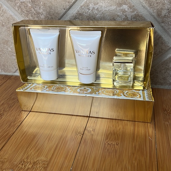 Sold.  NWT Vanitas Versace Mini  Gift Set - Picture 3 of 3